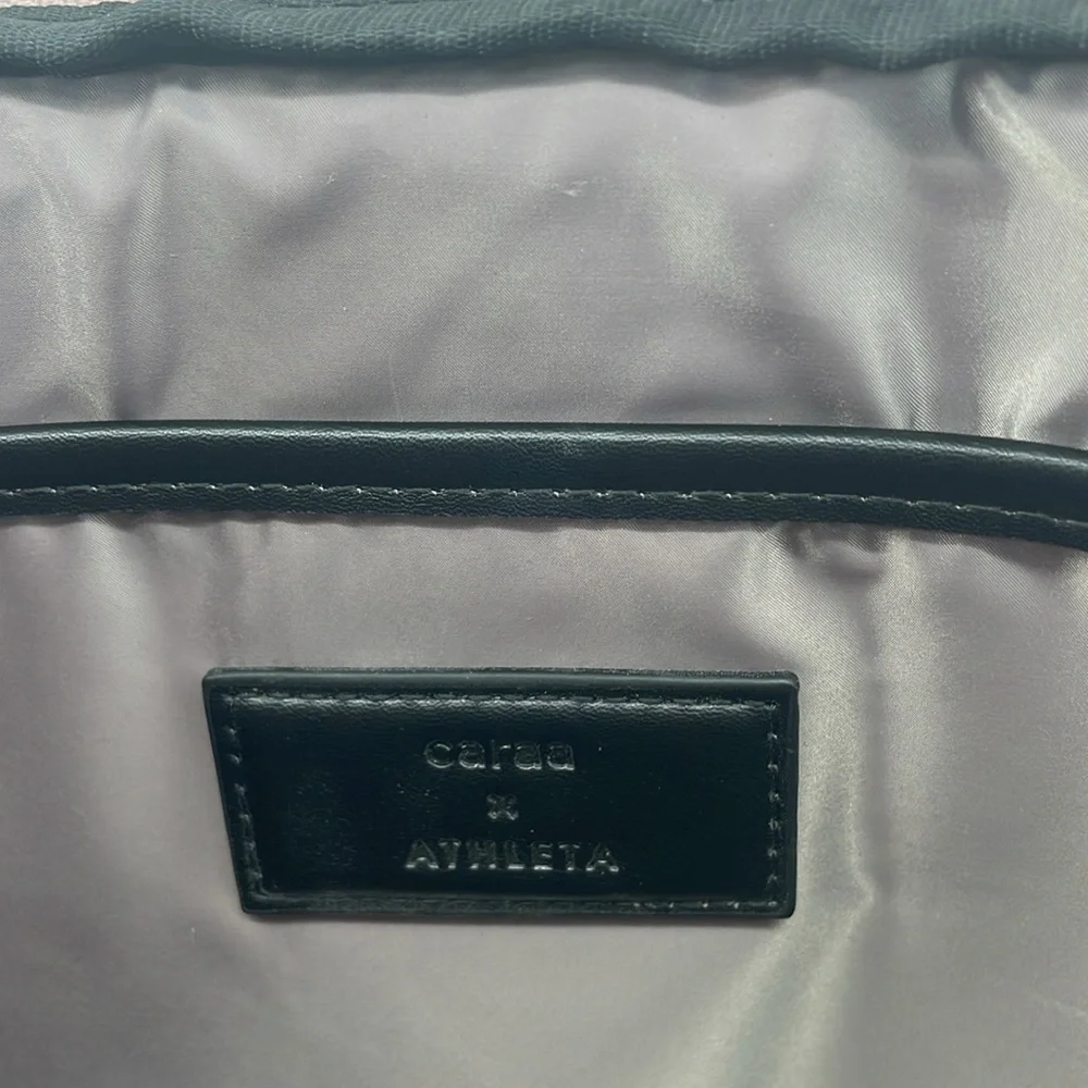 Caraa x Athleta Tech Pouch in Nouveau Rose A14